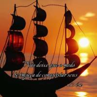 "Não deixe que o medo te impeça de conquistar seus sonhos. A coragem não é a ausência de medo, mas sim a capacidade de seguir em frente mesmo com el...