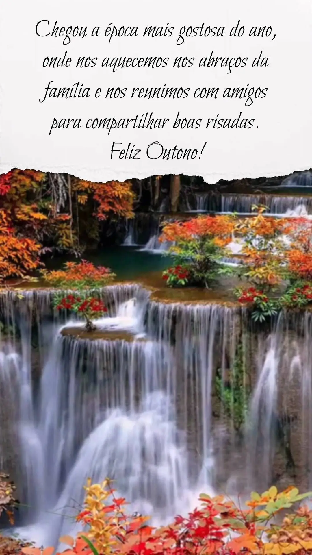 Chegou a época mais gostosa do ano, onde nos aquecemos nos abraços da família e nos reunimos com amigos para compartilhar boas risadas. 
Feliz Outono!...