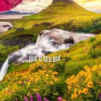 Que o seu dia seja repleto de boas notícias, sorrisos sinceros e abraços apertados.  Bom dia!