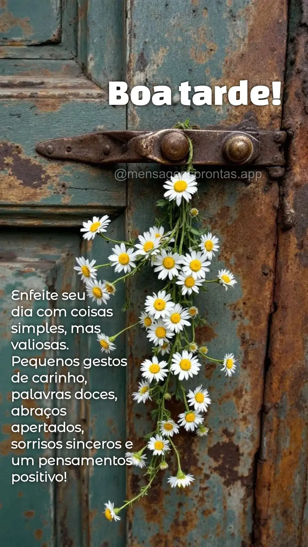 Enfeite seu 
dia com coisas simples, mas valiosas. Pequenos gestos de carinho, palavras doces, abraços apertados, sorrisos sinceros e um pensamentos po...