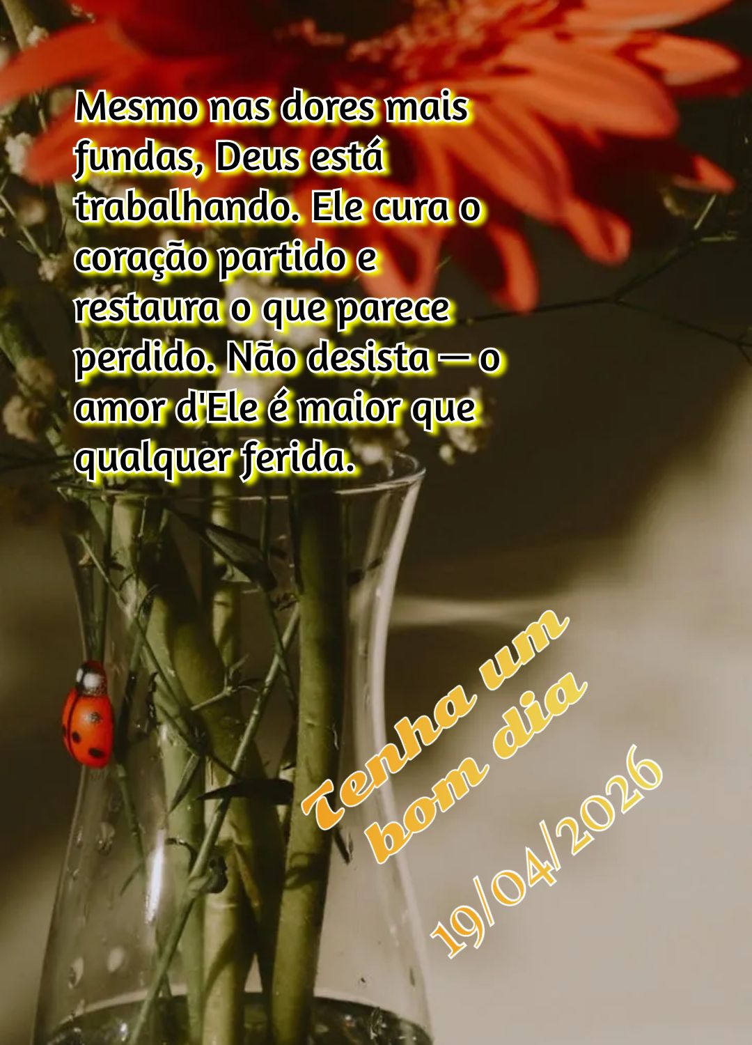 Mesmo nas dores mais fundas, Deus está trabalhando. Ele cura o coração partido e restaura o que parece perdido. Não desista — o amor d'Ele é maior...
