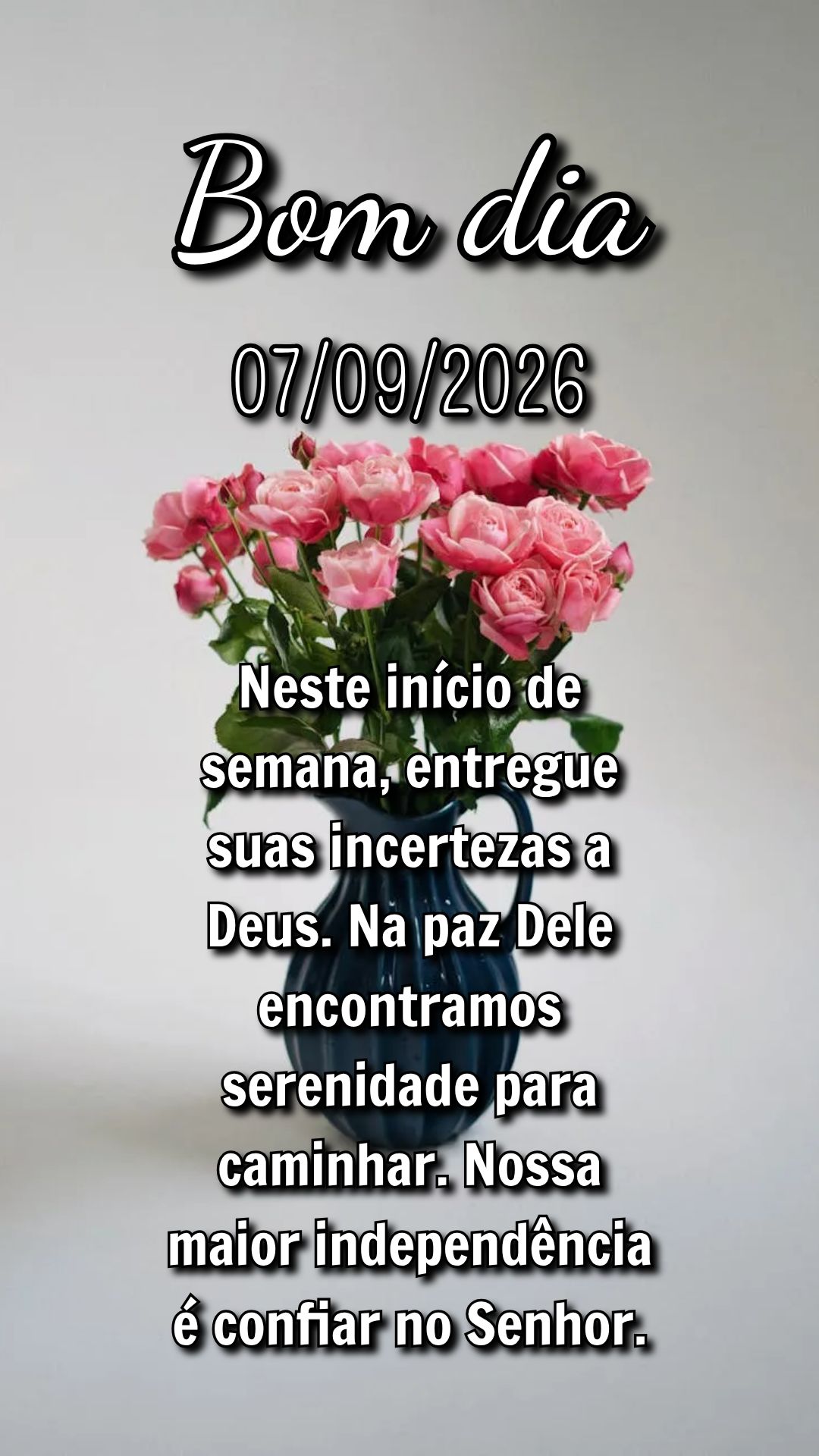 Neste início de semana, entregue suas incertezas a Deus. Na paz Dele encontramos serenidade para caminhar. Nossa maior independência é confiar no Senh...